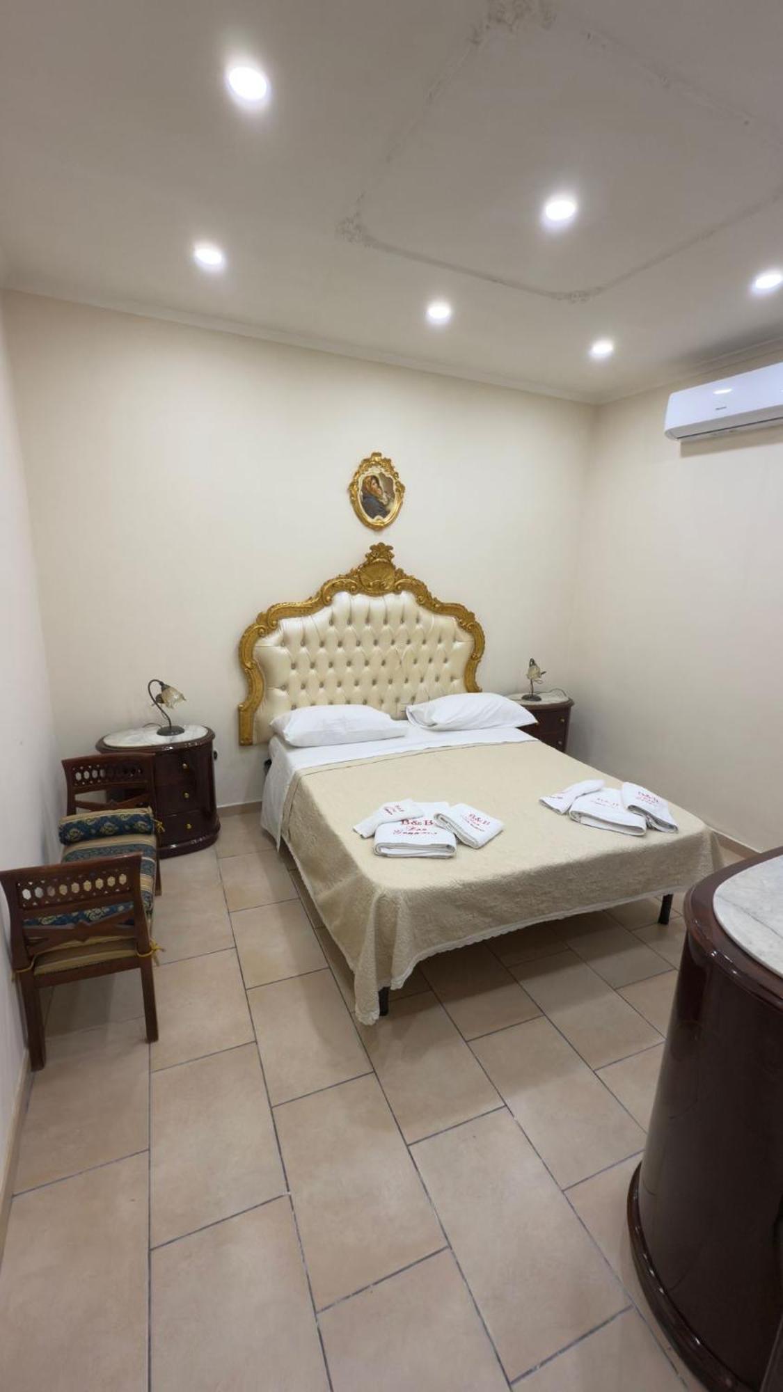 Beb Don Gennaro Bed & Breakfast Napels