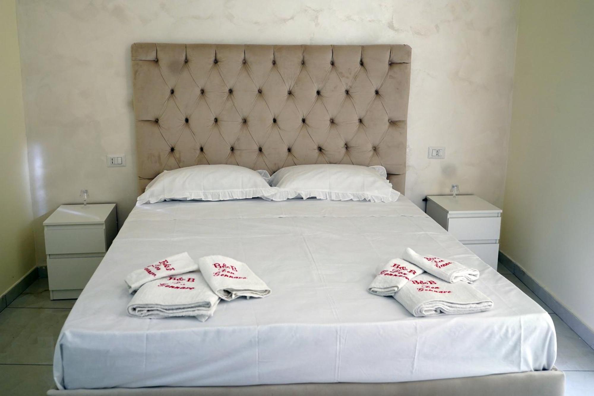 Bed and breakfast Beb Don Gennaro Nápoles